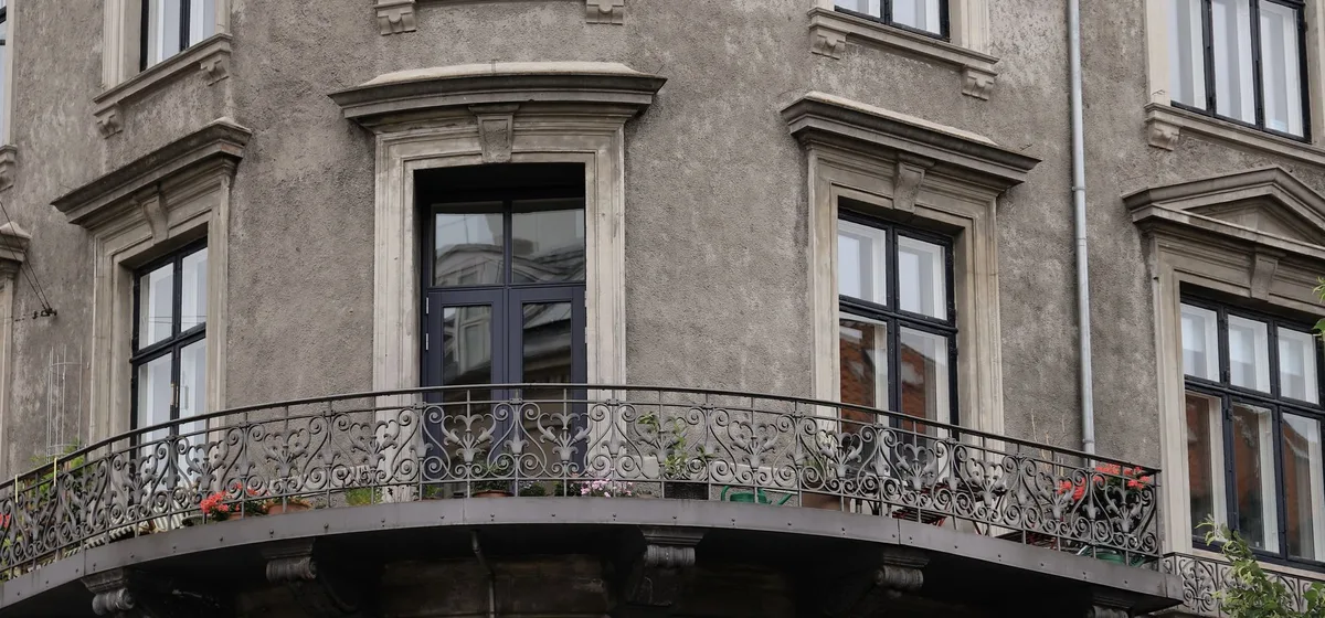 Európska architektúra — elegantná budova